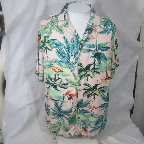 Old Navy Men Hawaiian retro pink flamingo camp shirt XL 24.5" p2p rayon tropical - Picture 3 of 11